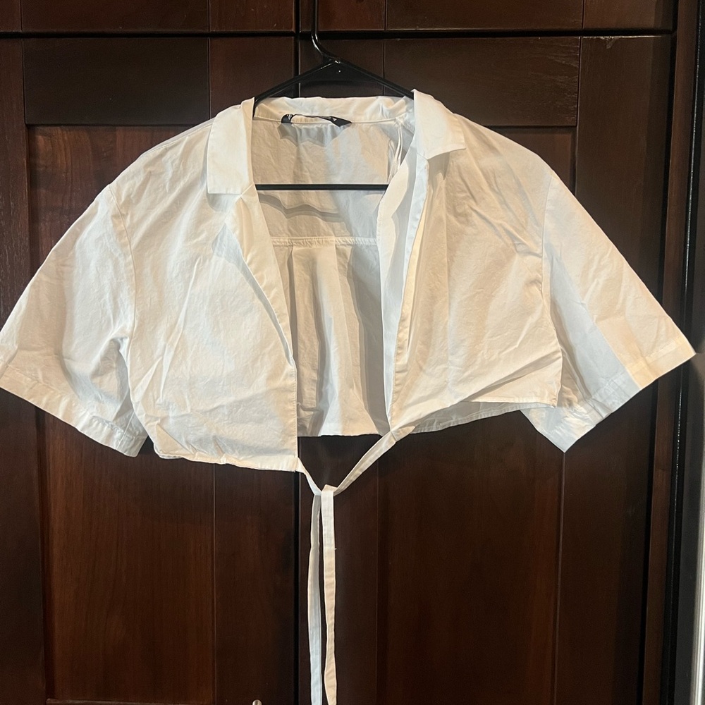 Zara White Short Sleeve Tie Front Crop Shirt
